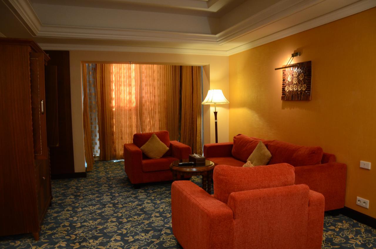 Basra International Hotel Bagian luar foto