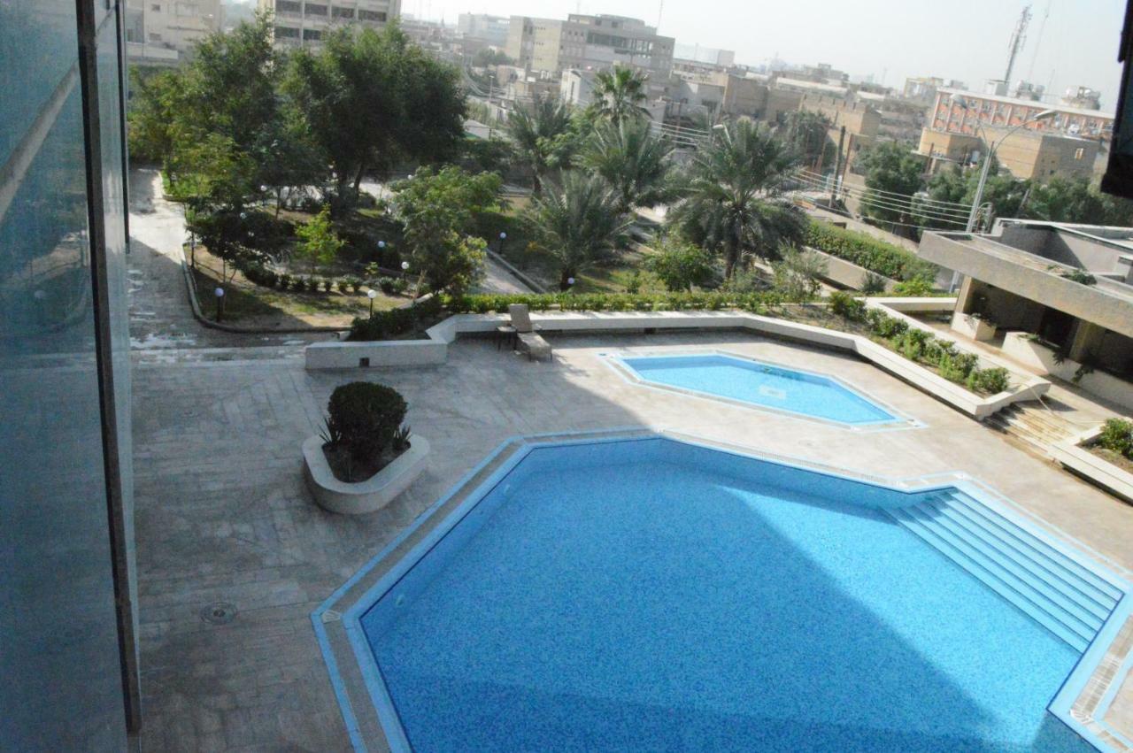 Basra International Hotel Bagian luar foto